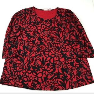 🌺 Chico's Red and Black Floral Top